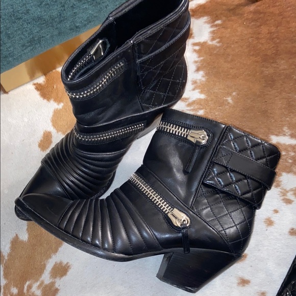 Black Quilted Ankle Boots with Zipper Detail - Picture 2 of 7